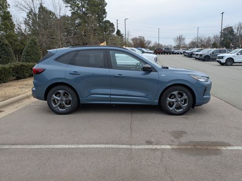 Certified 2024 Ford Escape ST-Line w/ Tech Pack #1 image 3