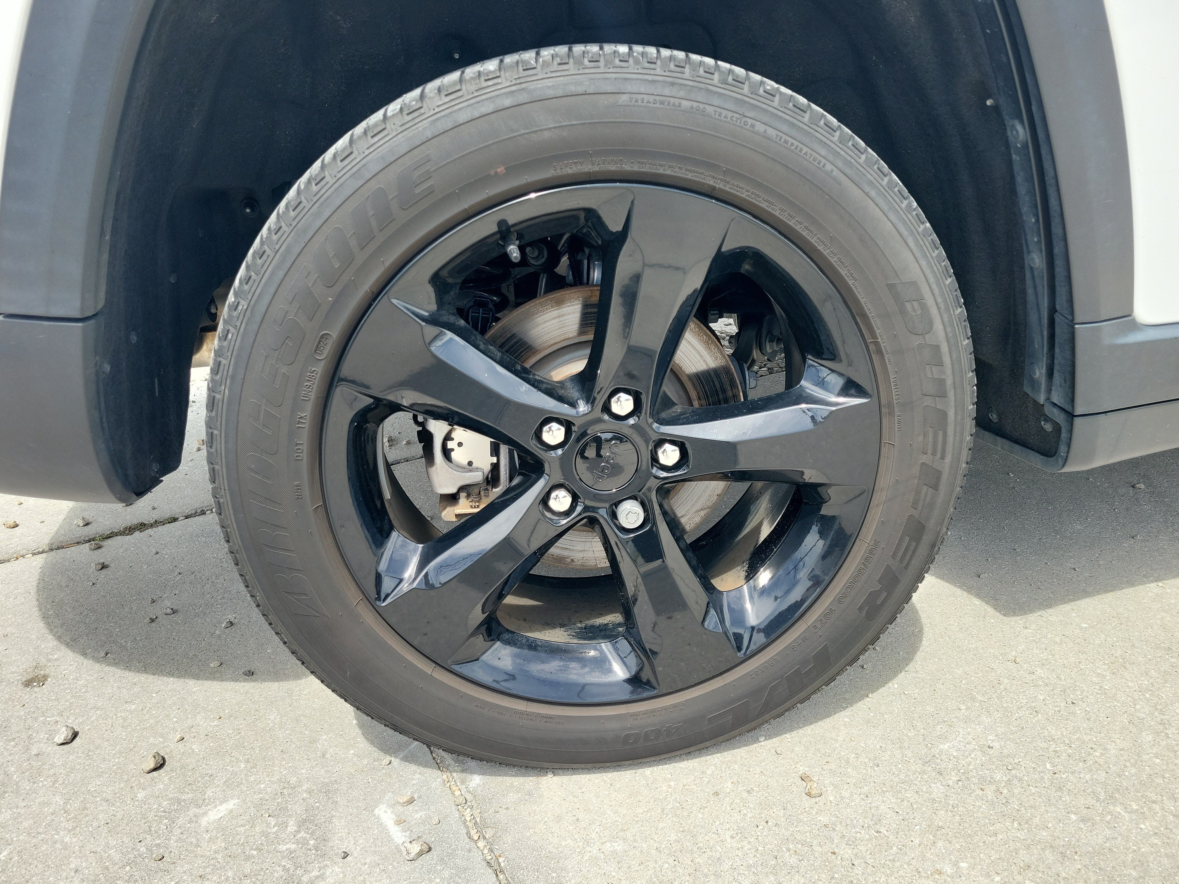 Used 2024 Jeep Grand Cherokee Altitude RWD image 7
