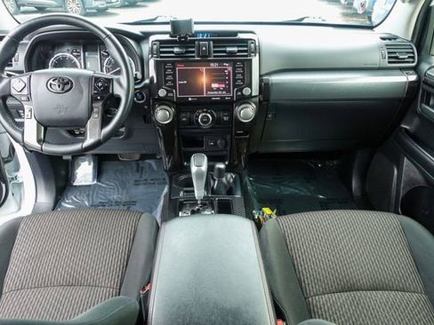 Used 2024 Toyota 4Runner TRD Off-Road image 32