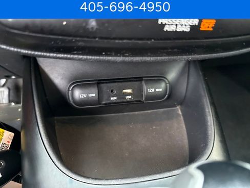 Used 2019 Kia Soul image 18