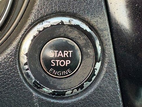 Used 2021 Nissan Rogue Sport SV w/ Technology Package FWD image 25