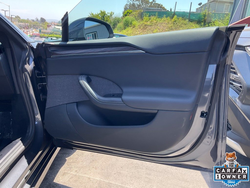 Used 2022 Tesla Model S AWD/4WD image 77