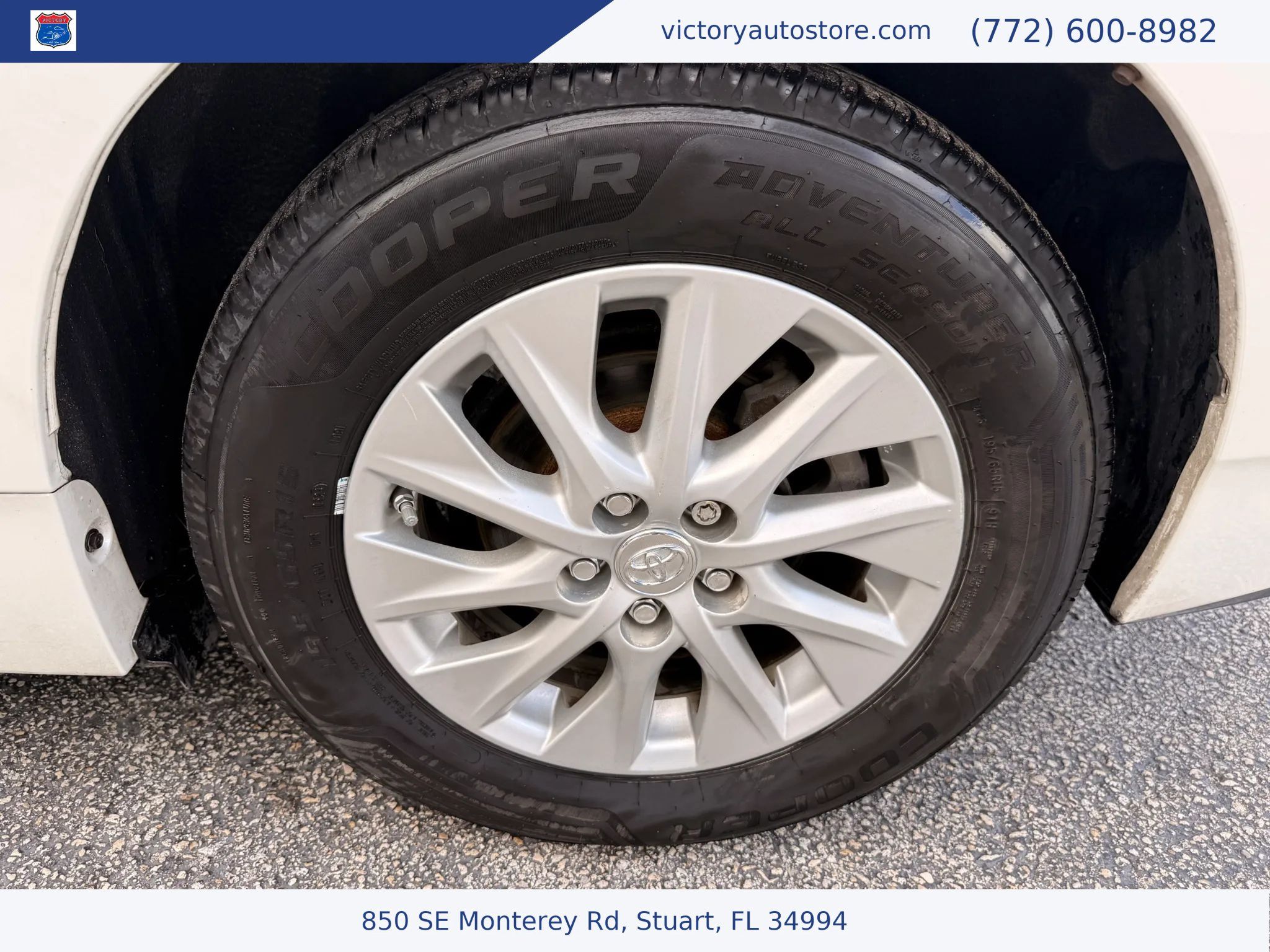 Used 2013 Toyota Prius Prime Plug-In Hybrid FWD image 27