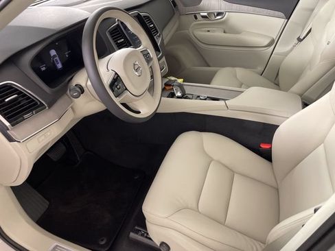 Used 2025 Volvo XC90 T8 Plus w/ Protection Package Premier AWD/4WD image 22