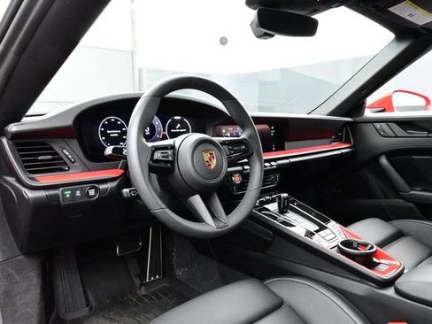 Certified 2025 Porsche 911 Carrera RWD image 4