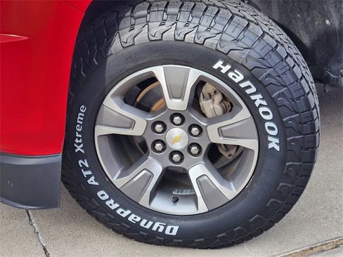 Used 2018 Chevrolet Colorado Z71 image 11