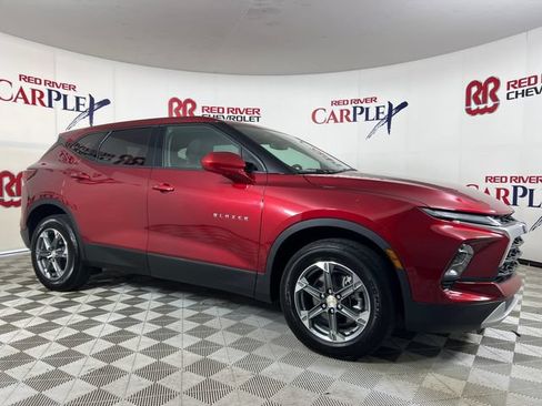 Used 2025 Chevrolet Blazer LT AWD/4WD image 1