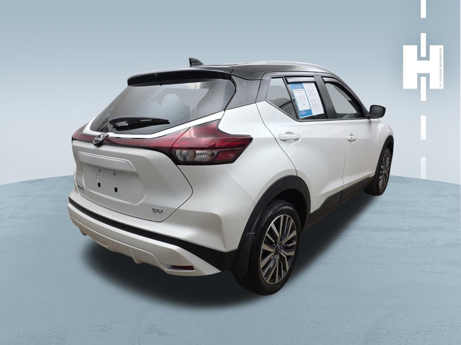 Used 2024 Nissan Kicks SV FWD image 4