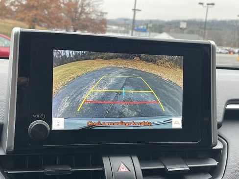 Used 2023 Toyota RAV4 XLE image 36