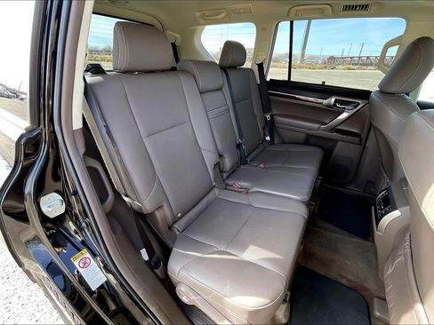 Used 2019 Lexus GX 460 Premium AWD/4WD image 19