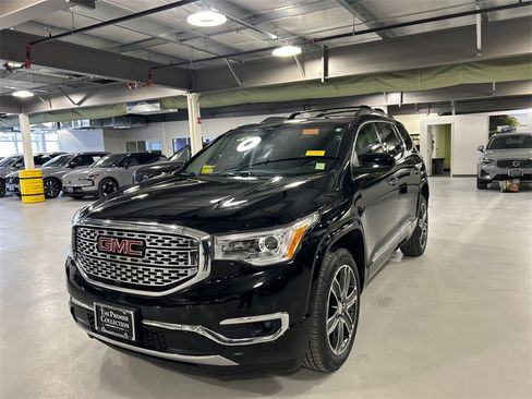 Used 2019 GMC Acadia Denali w/ Technology Package image 5
