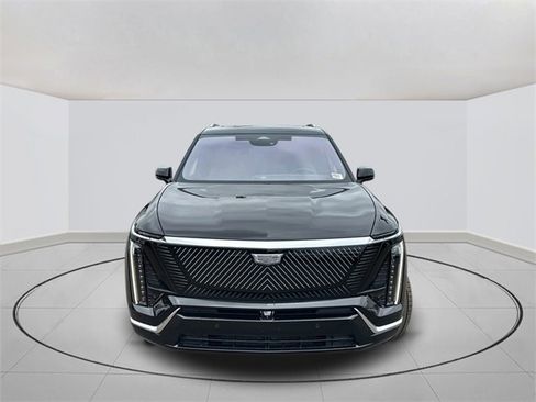 New 2026 Cadillac Vistiq Luxury image 2