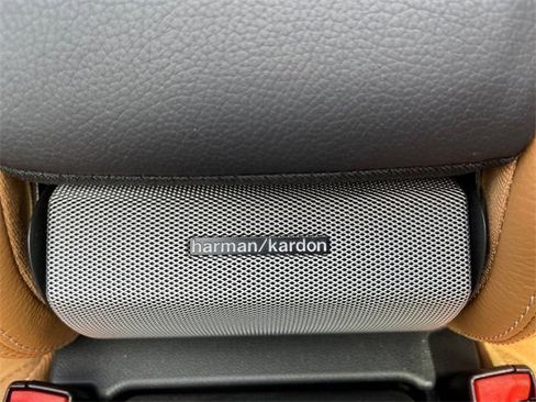 Used 2017 Mercedes-Benz E 400 Cabriolet image 16