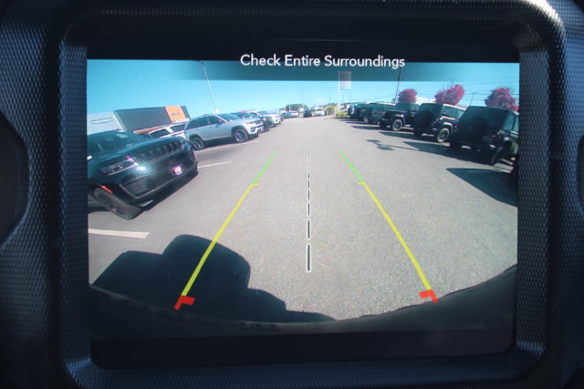 Used 2022 Jeep Wrangler Unlimited Sport AWD/4WD image 6