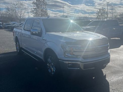 Used 2018 Ford F150 Lariat image 3