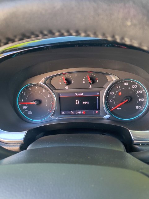 Used 2022 Chevrolet Traverse LT AWD/4WD image 1
