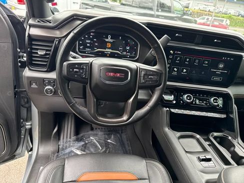Used 2024 GMC Sierra 2500 AT4 w/ AT4 Premium Plus Package AWD/4WD image 17