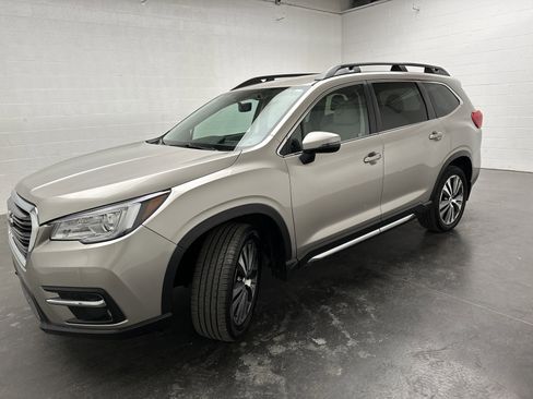 Used 2020 Subaru Ascent Limited w/ Popular Package #4 image 4