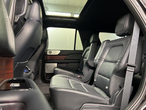 Certified 2023 Lincoln Navigator Reserve image 34