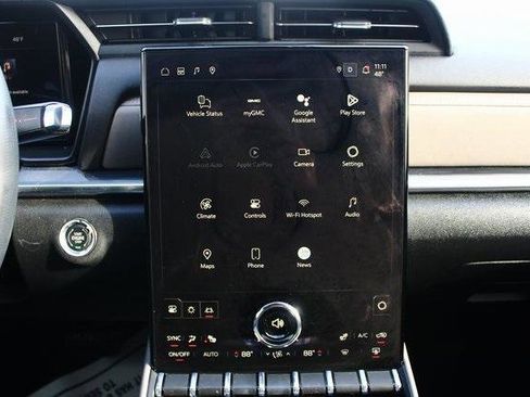 Used 2026 GMC Terrain Elevation w/ Elevation Premium Package image 16