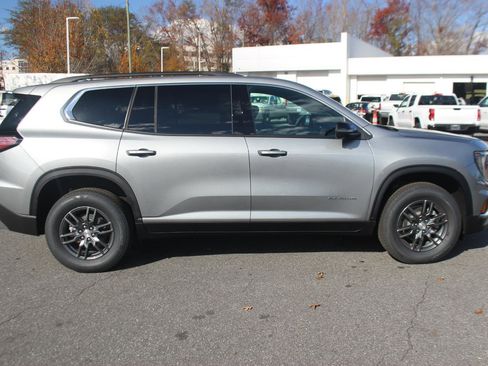 New 2026 GMC Acadia Elevation image 8