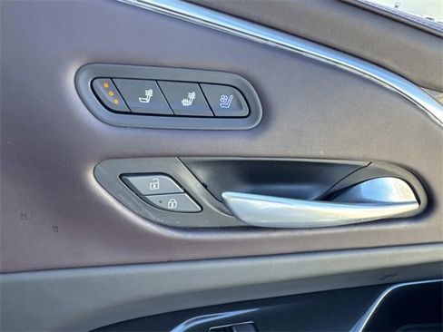 Used 2023 Cadillac Escalade ESV Sport Platinum w/ LPO, ONYX Package image 9