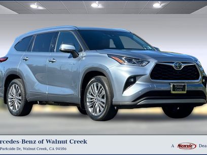 Used 2021 Toyota Highlander Platinum