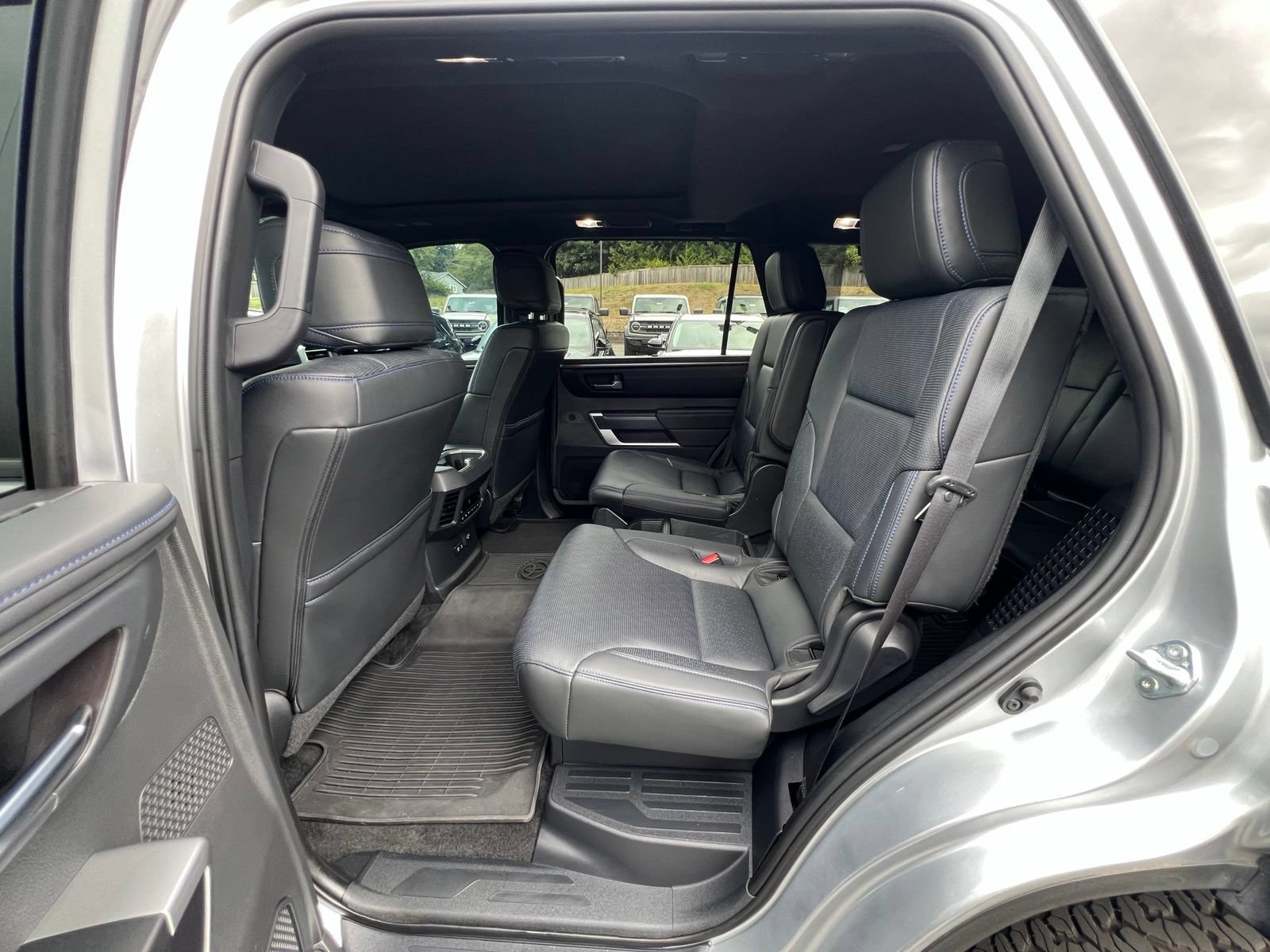 Used 2024 Toyota Sequoia Platinum AWD/4WD image 19