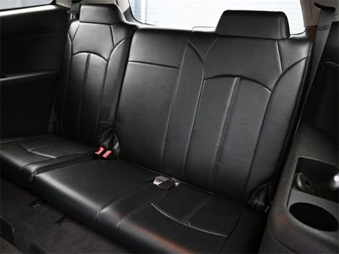 Certified 2017 Chevrolet Traverse LT w/ Style and Technology Package image 13