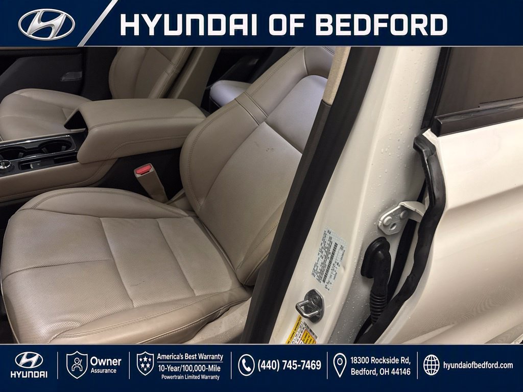 Used 2023 Lincoln Corsair AWD w/ Equipment Group 101A image 16