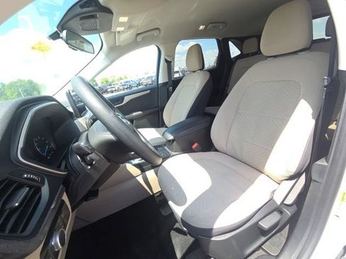 Used 2020 Ford Escape SE FWD image 25