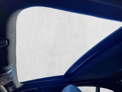 Used 2022 BMW 530i w/ M Sport Package image 26