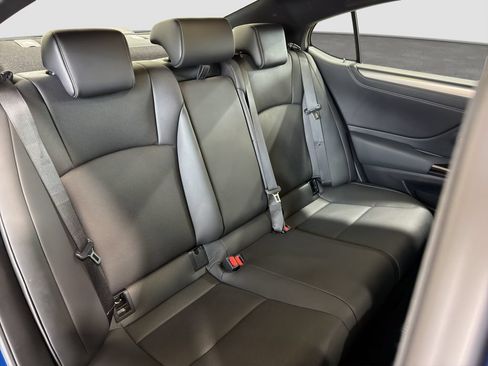 Used 2024 Lexus ES 350 F Sport w/ Technology Package FWD image 4