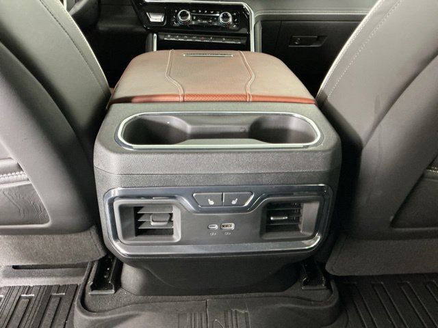 Used 2024 GMC Sierra 3500 Denali Ultimate AWD/4WD image 28