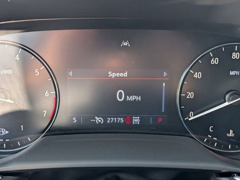 Used 2023 Buick Envision Preferred AWD/4WD image 27