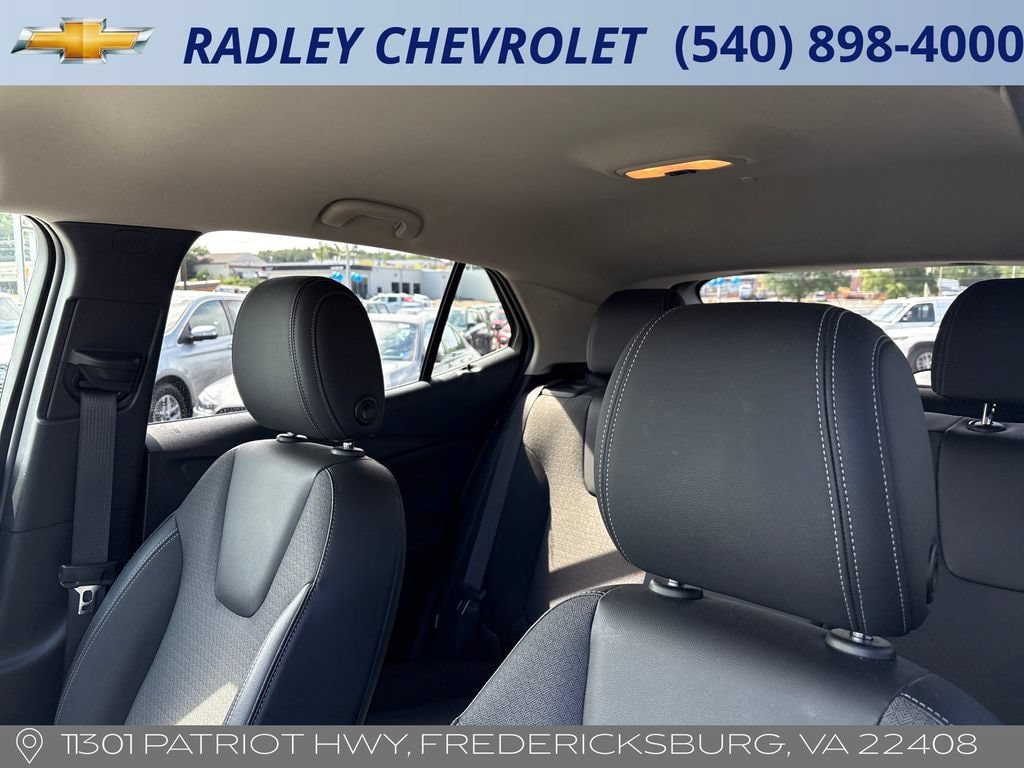 Used 2023 Buick Encore GX Select AWD/4WD image 2
