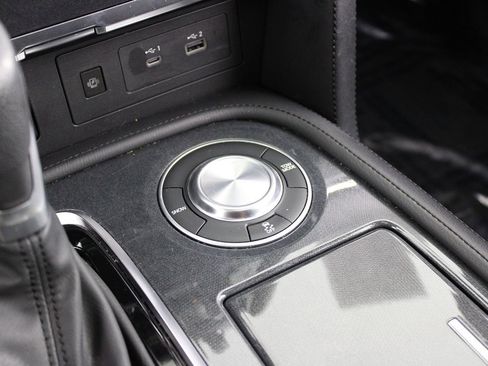 Used 2023 Nissan Armada SL w/ Midnight Edition Package image 26