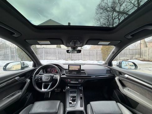 Used 2019 Audi SQ5 Prestige w/ Prestige Package image 17