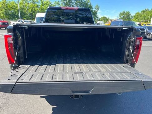 Used 2025 GMC Sierra 3500 Denali w/ Denali Reserve Package AWD/4WD image 10