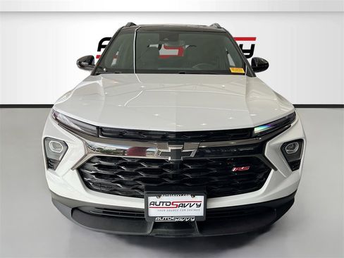 Used 2024 Chevrolet TrailBlazer RS w/ Convenience Package image 2