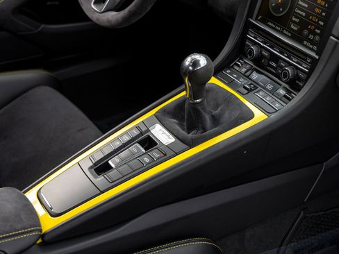 Certified 2016 Porsche Boxster Spyder RWD image 48