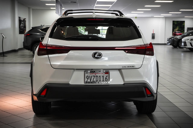 Certified 2025 Lexus UX 300h FWD w/ Accessory Package (Z2) image 7