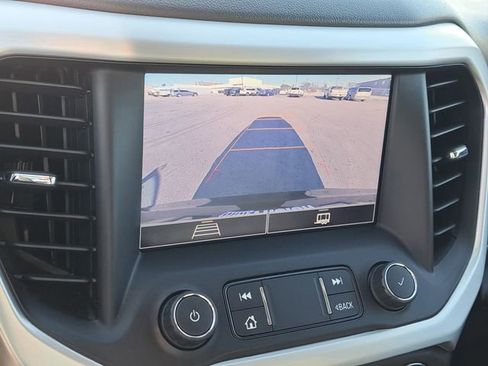 Used 2020 GMC Acadia SLE w/ Driver Convenience Package image 13