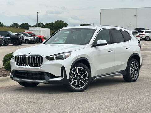 New 2026 BMW X1 xDrive28i w/ Technology Package AWD/4WD image 1