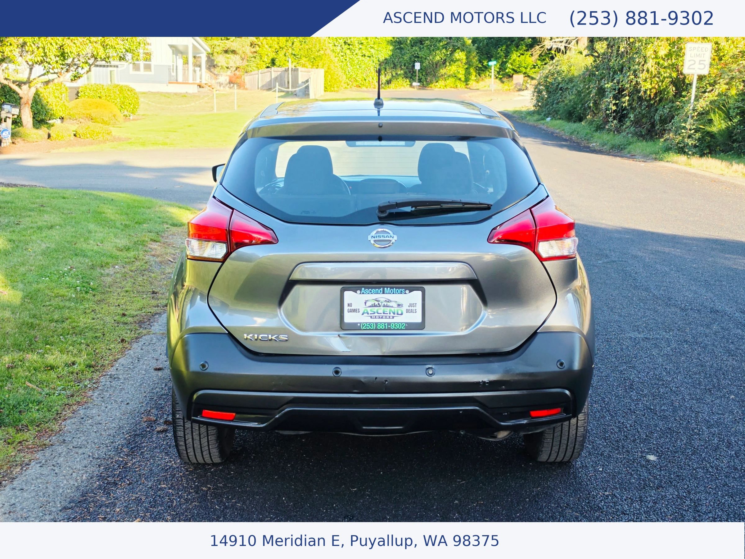 Used 2020 Nissan Kicks S FWD image 4