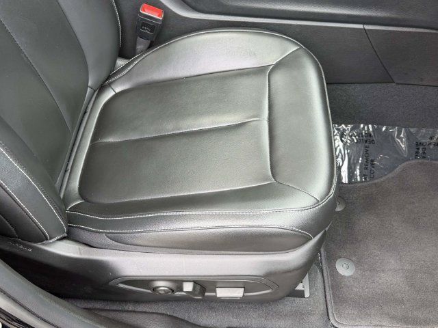 Used 2023 Jeep Grand Cherokee 4WD 4xe image 12