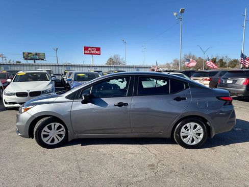 Used 2020 Nissan Versa S image 6