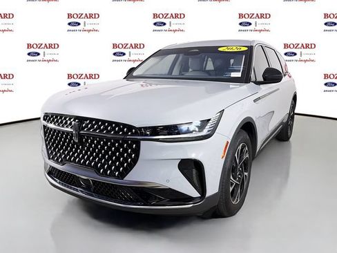 Certified 2026 Lincoln Nautilus Premier AWD/4WD image 4