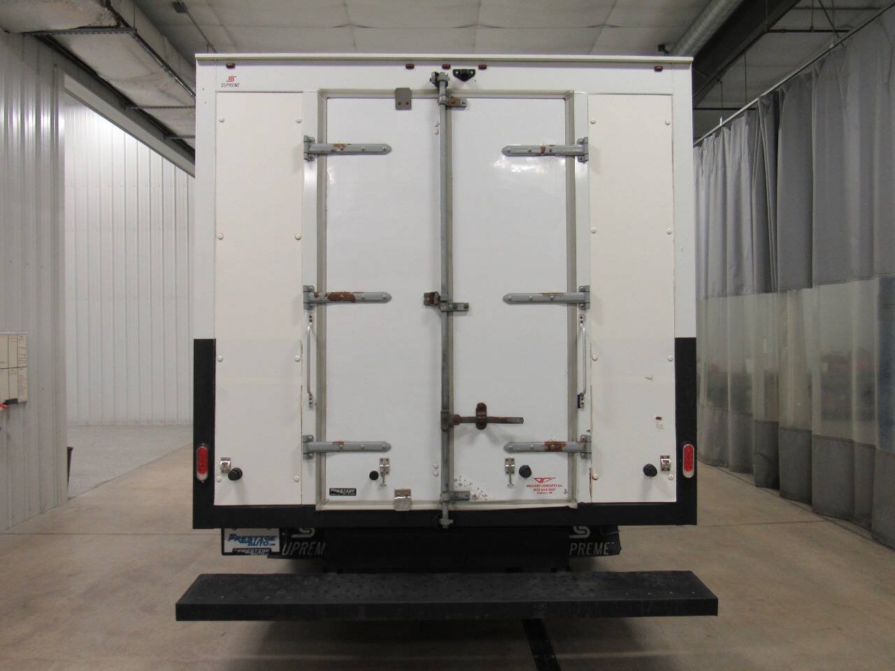 Used 2020 Chevrolet Express 3500 w/ Power Convenience Package RWD image 10