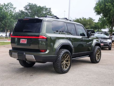 Used 2024 Lexus GX 550 AWD/4WD image 4